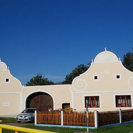 Hortenzie Guest house Usilne